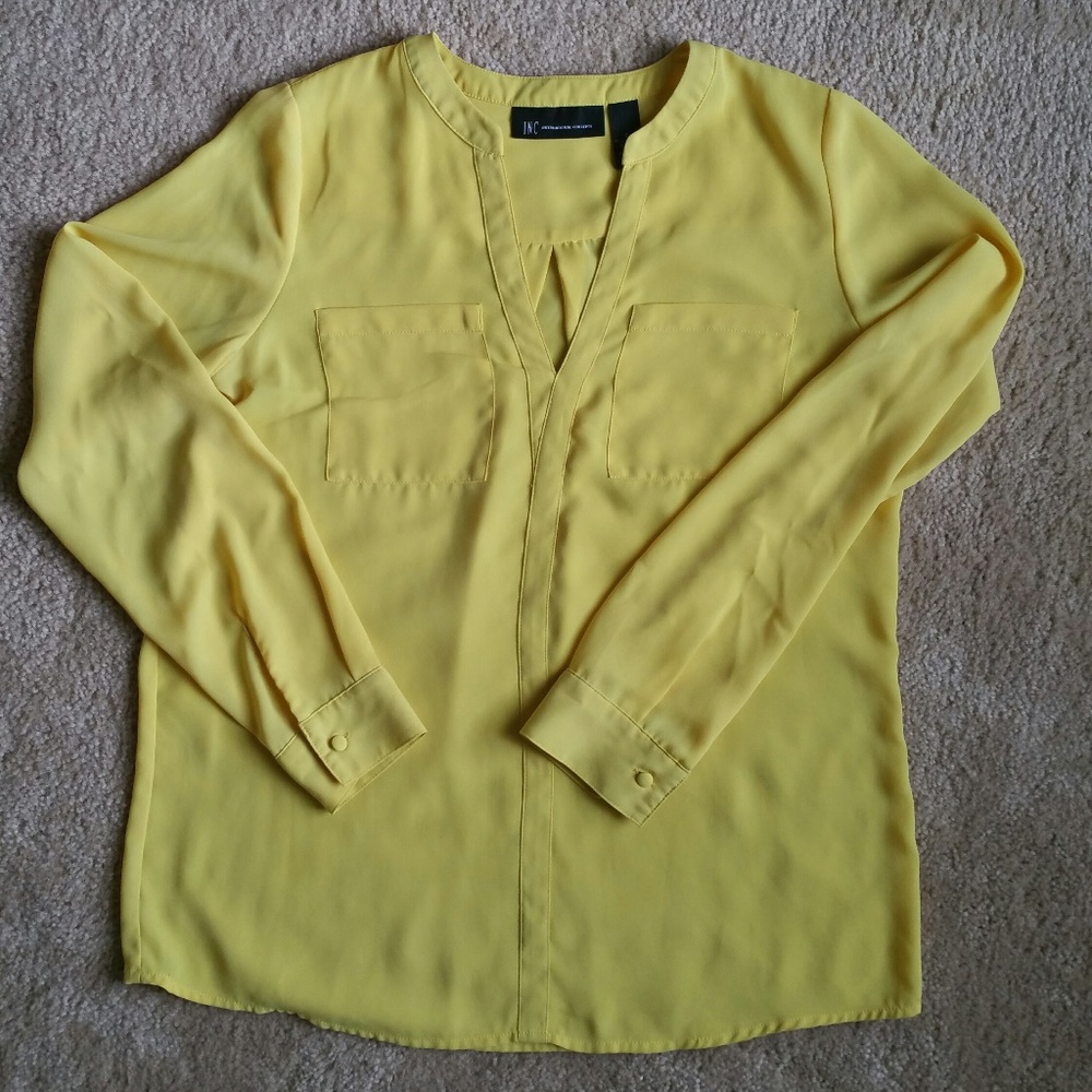 #177 INC Yellow Long Sleeve V-Neck Button Down